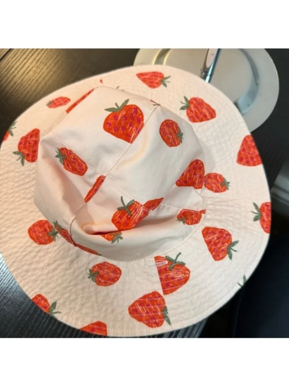 12-24M Baby Girl Strawberry Rash Guard Swimsuit & Hat Carter’s Beach Pool